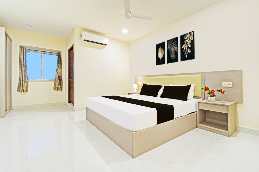 super collection o sanath nagar near railway station