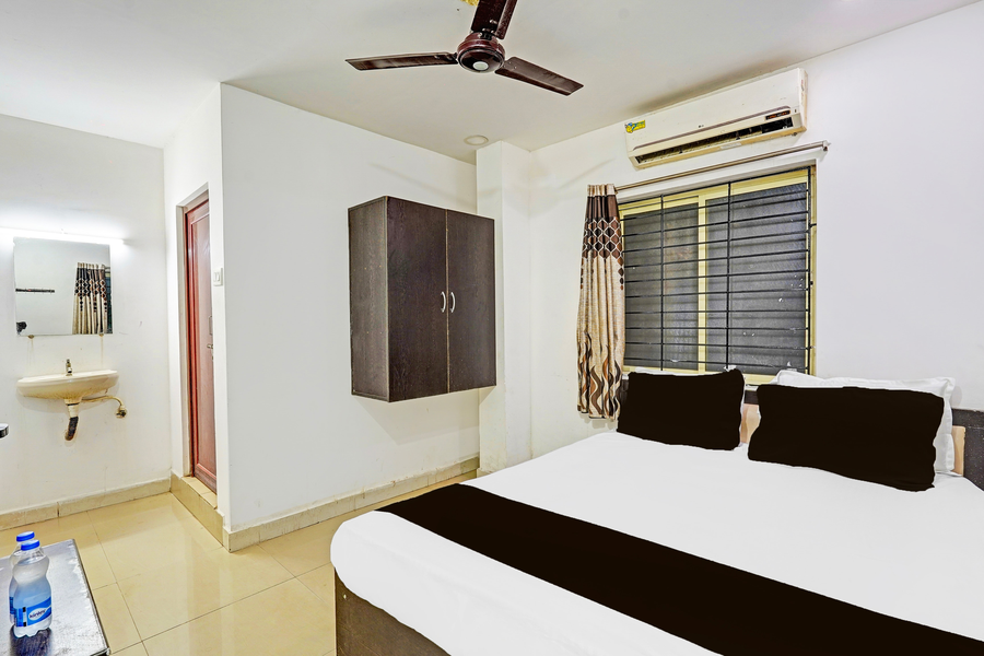 super collection o vanamthopu center nellore formerly esr guest inn