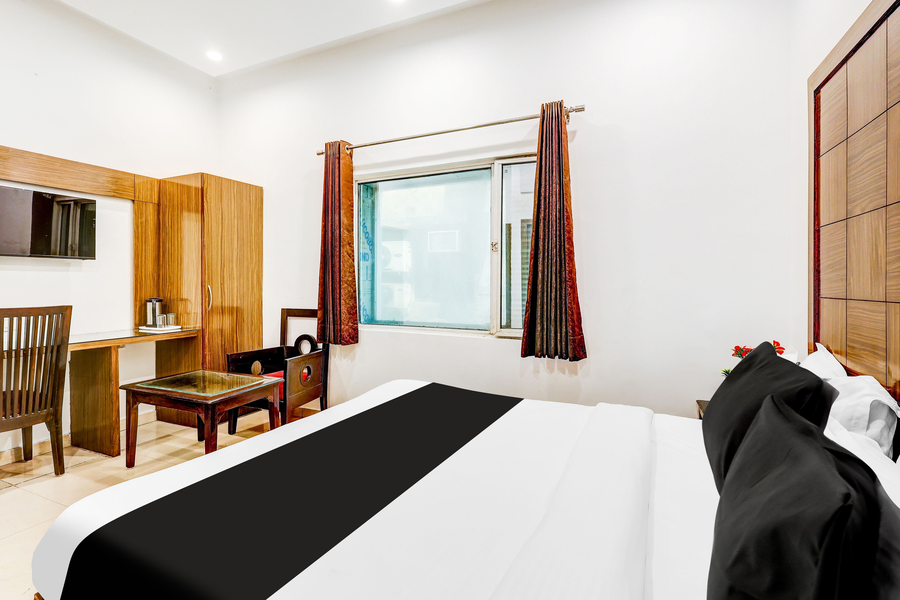 super townhouse arakashan road paharganj formerly mohan international