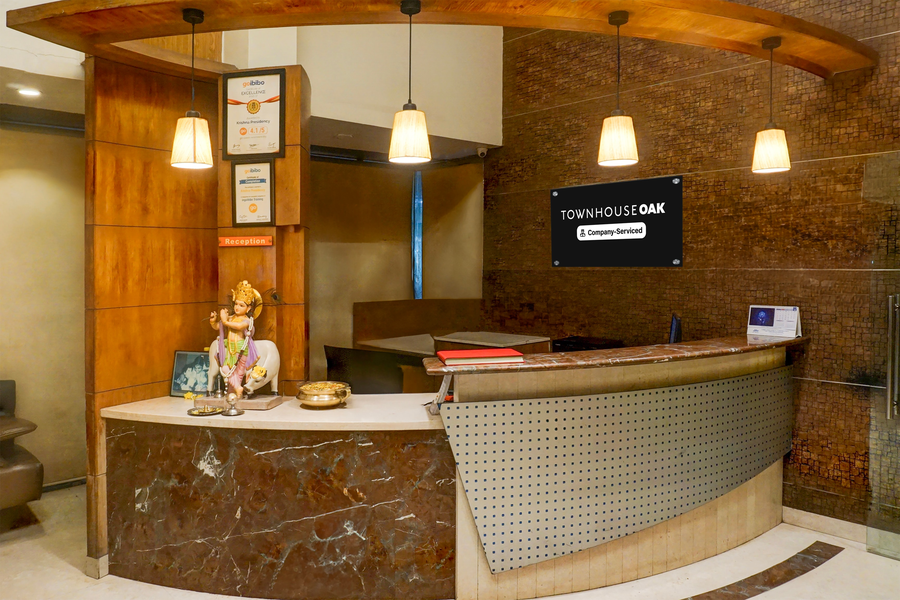 Super Townhouse Oak Jm Road Formerly Krishna Presidency,,3 star