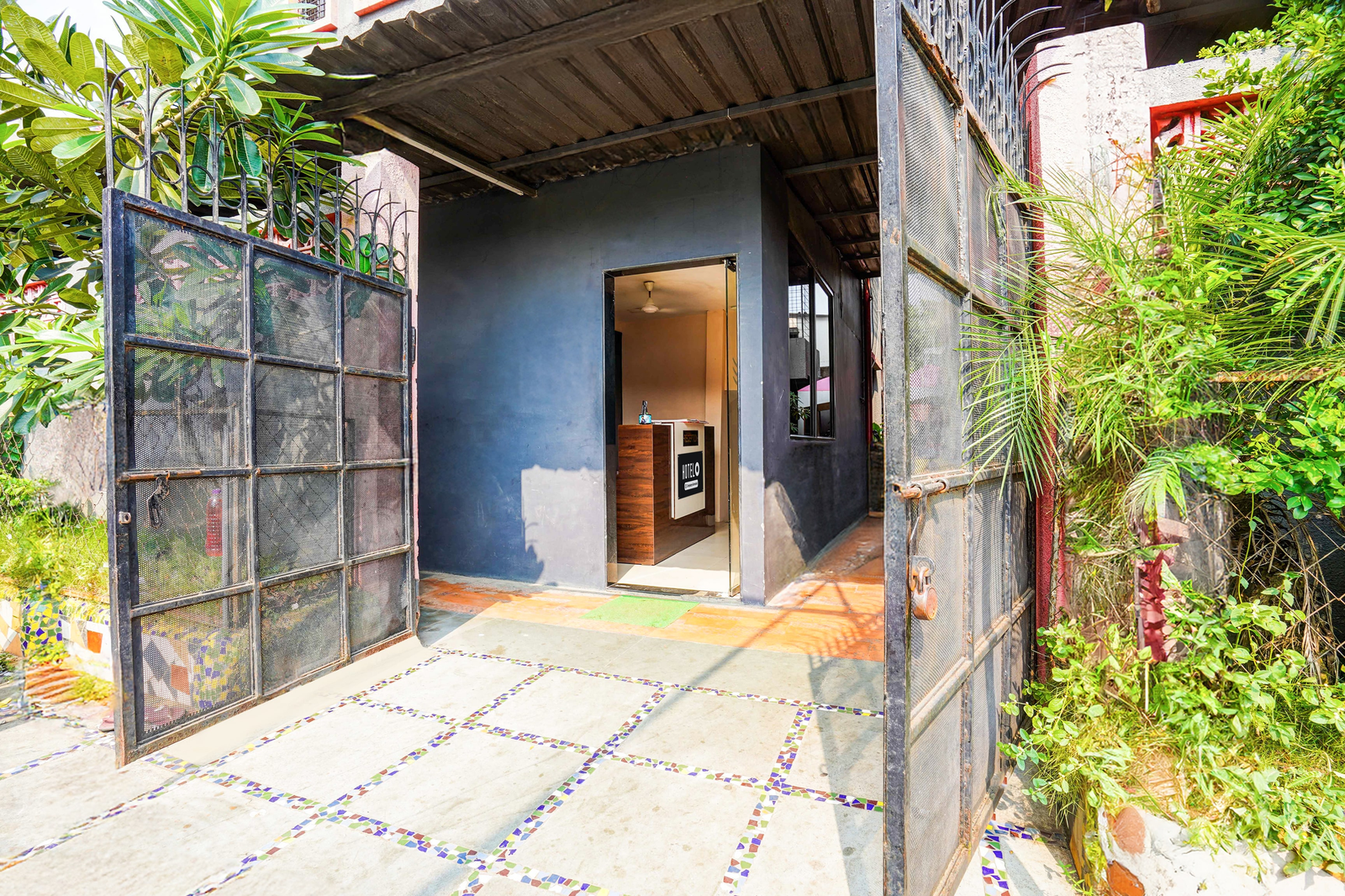 Super Hotel O Hingna Road Near Rachana Metro Station,,3 star