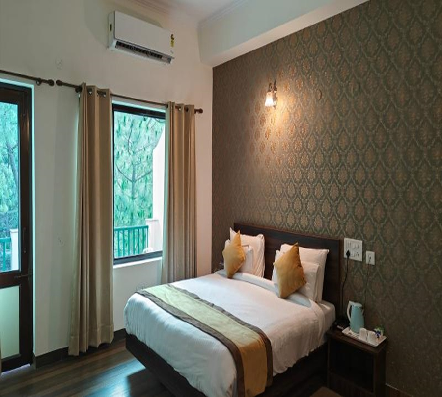 Pineland Resorts & Chalets Kasauli, Dharampur,3 star