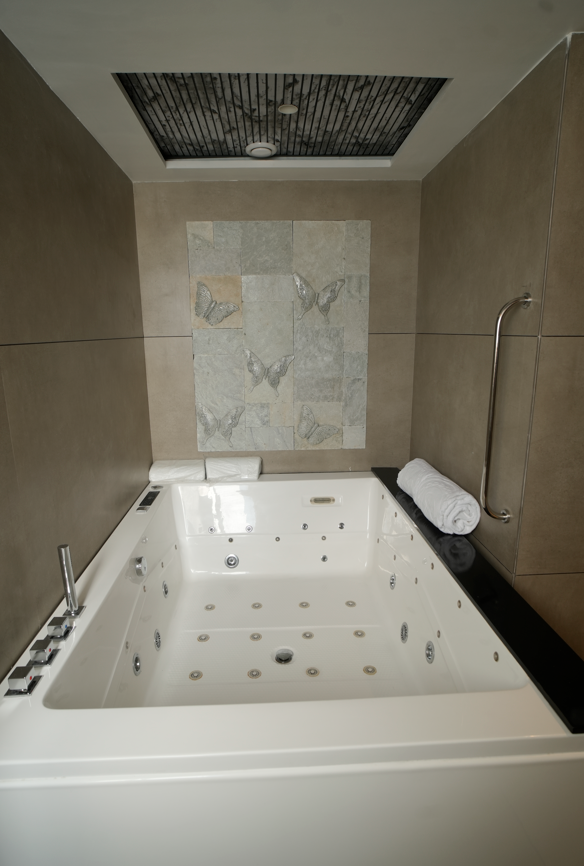 ramee tarang hotel indore