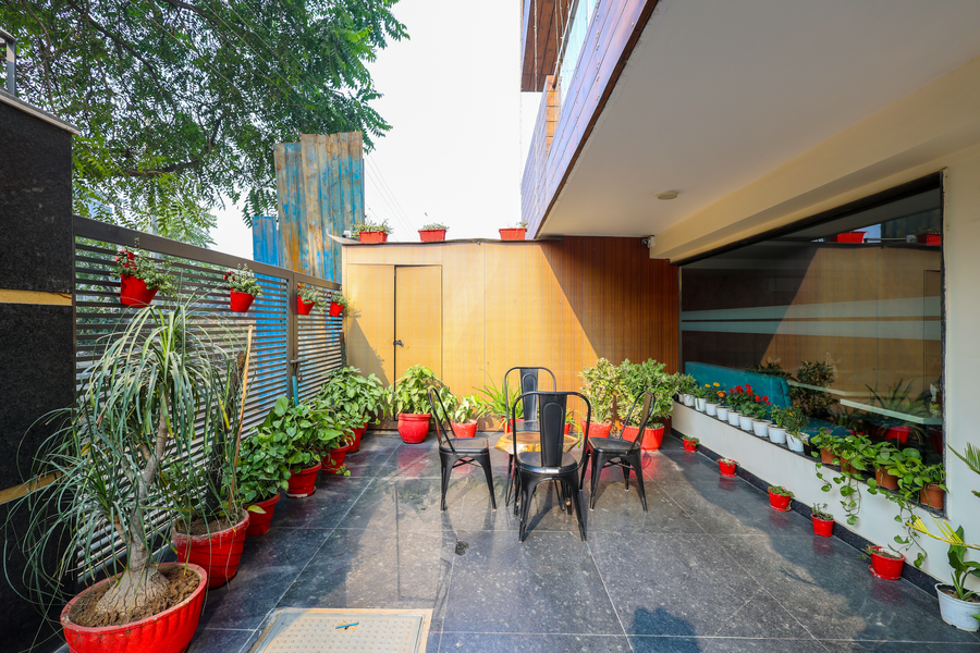 Nikko Palm Hotel,Sector 45,4 star