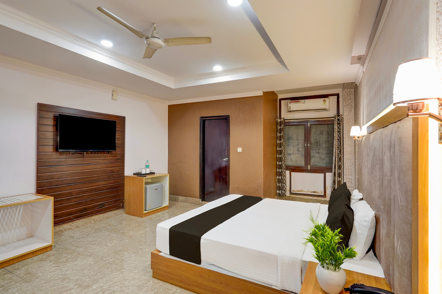 super hotel o awas vikas near bus stand formerly hotel rivera
