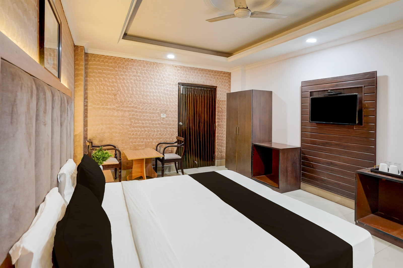 super hotel o awas vikas near bus stand formerly hotel rivera