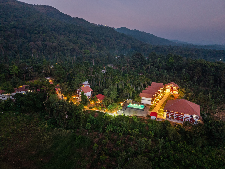 sterling brookstone coorg