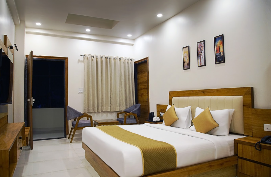 treehouse the royal chandra mahal jaipur