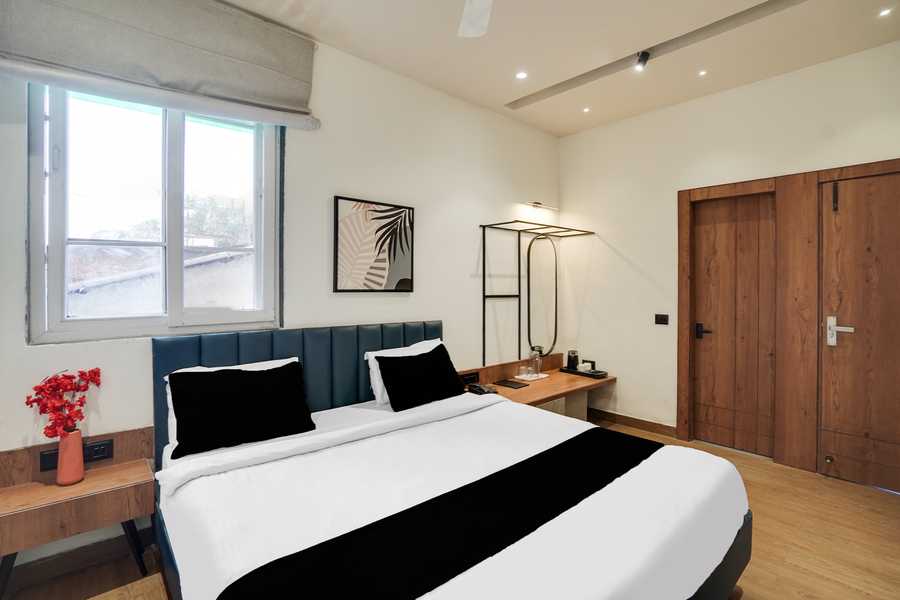 super townhouse arvind marg pachamarhi