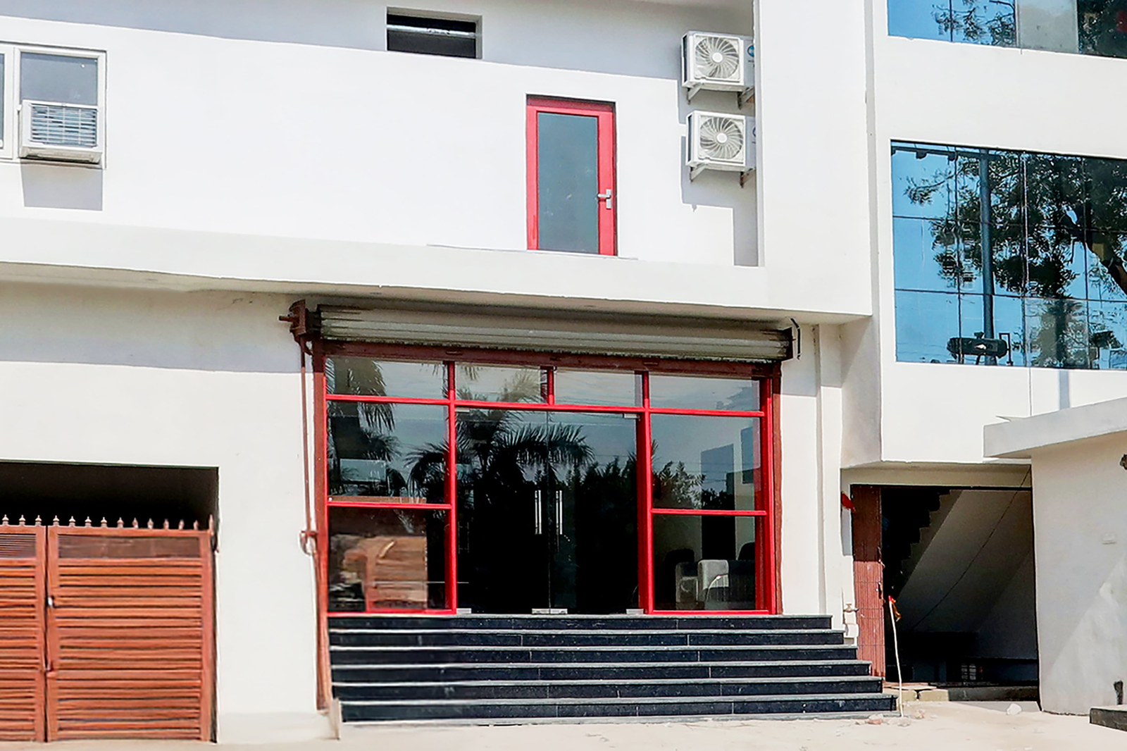 Super Townhouse Balua Road Pahadiya,PAHARIA,4 star