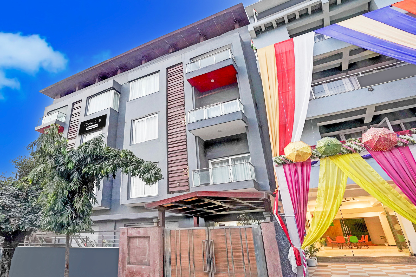 super townhouse sector 122 noida