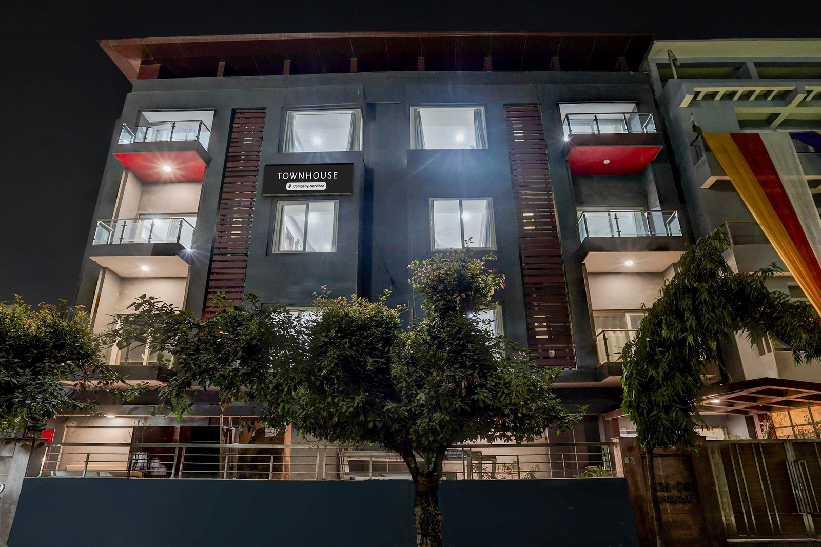 super townhouse sector 122 noida