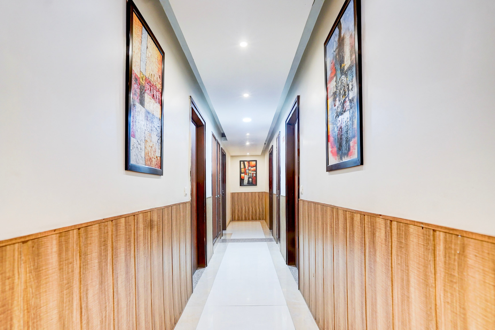 super townhouse sector 122 noida