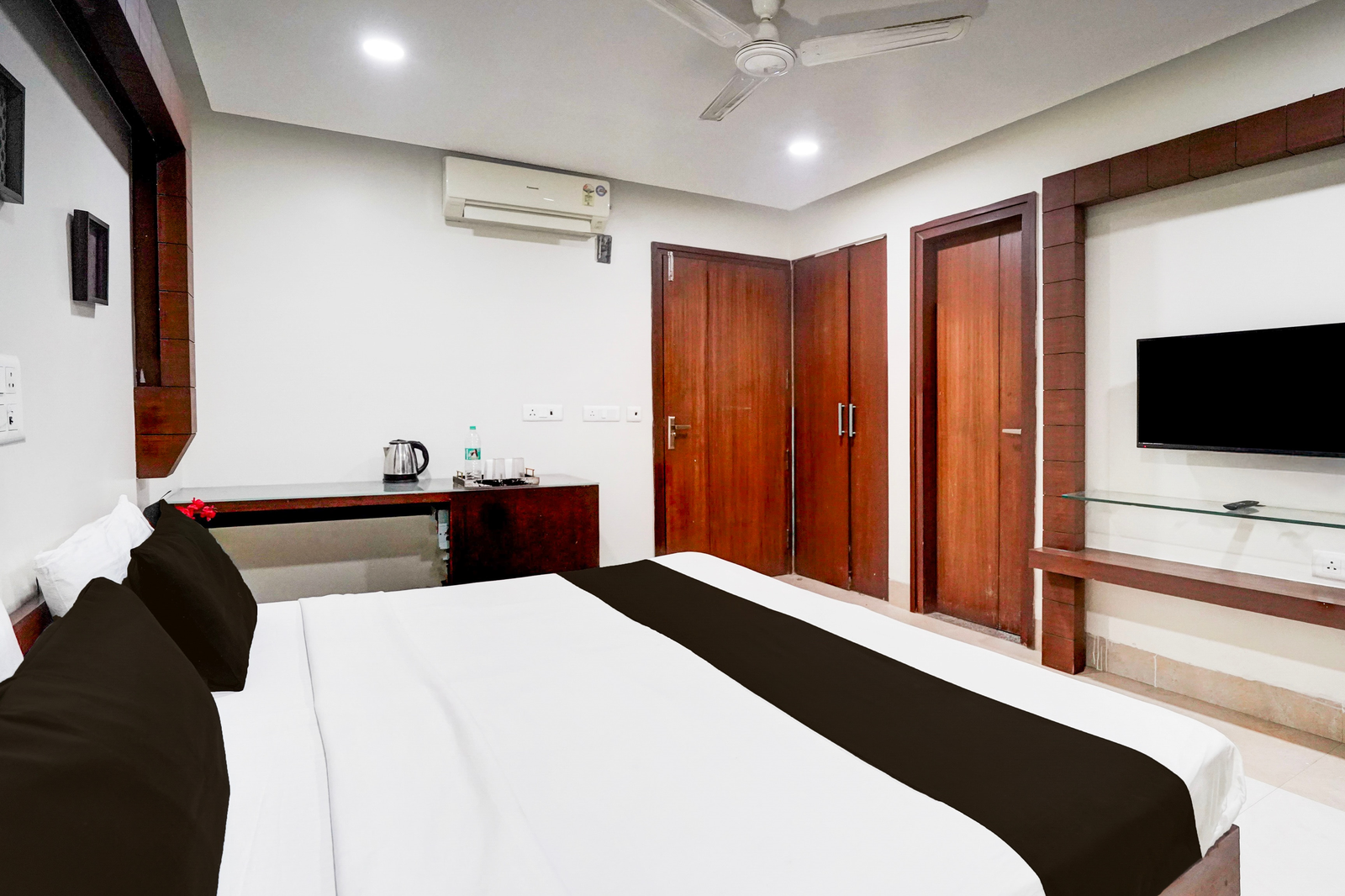 super townhouse sector 122 noida