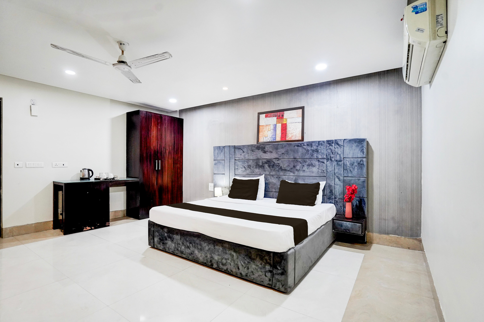 super townhouse sector 122 noida