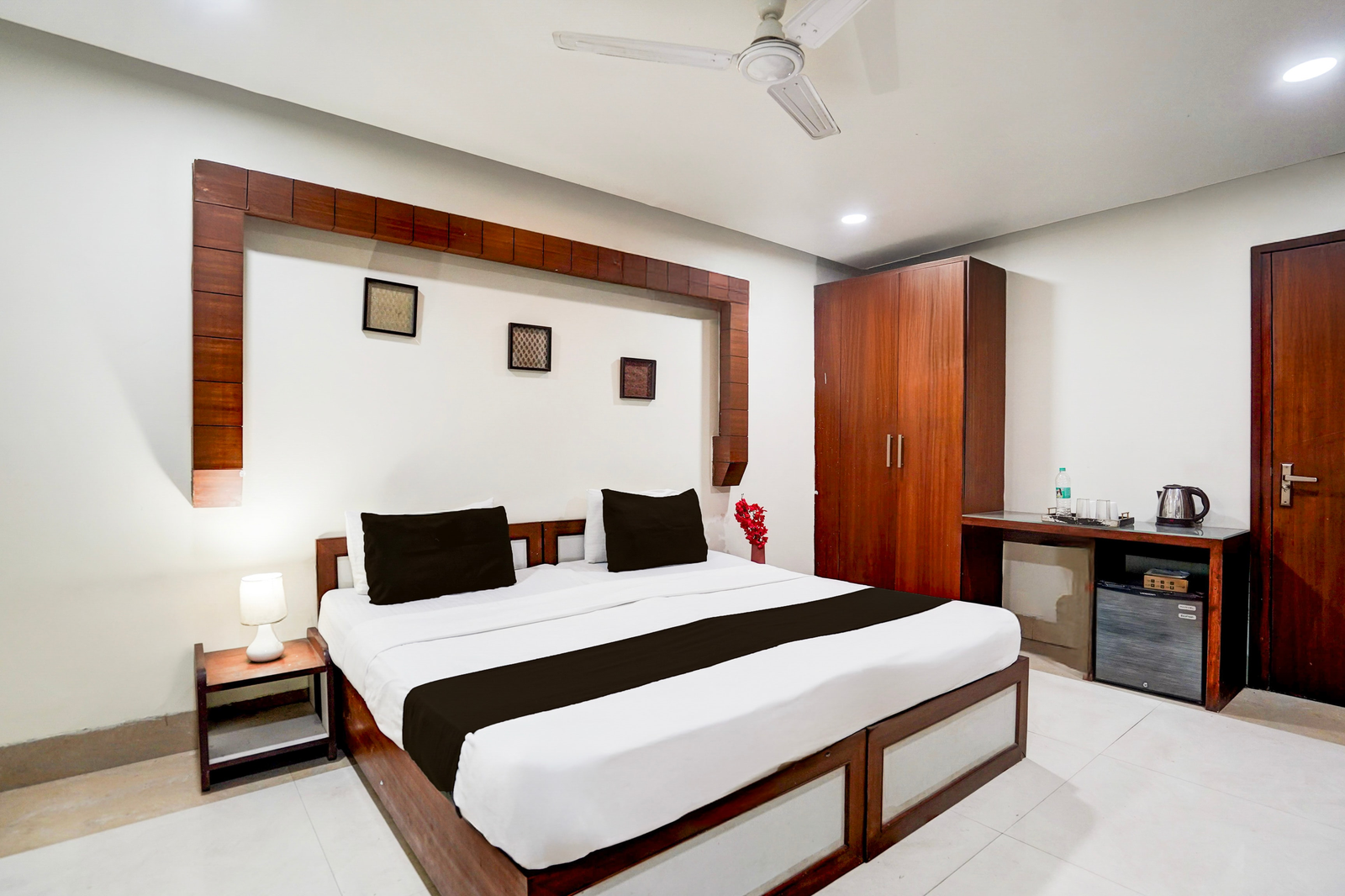 super townhouse sector 122 noida