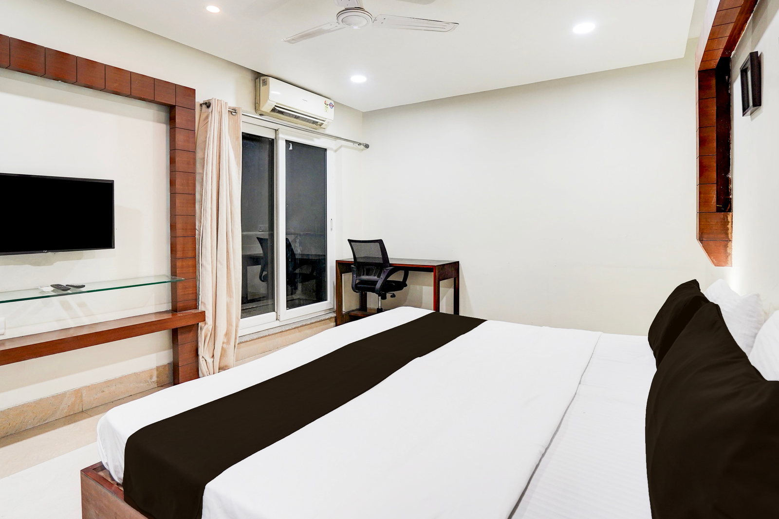 super townhouse sector 122 noida