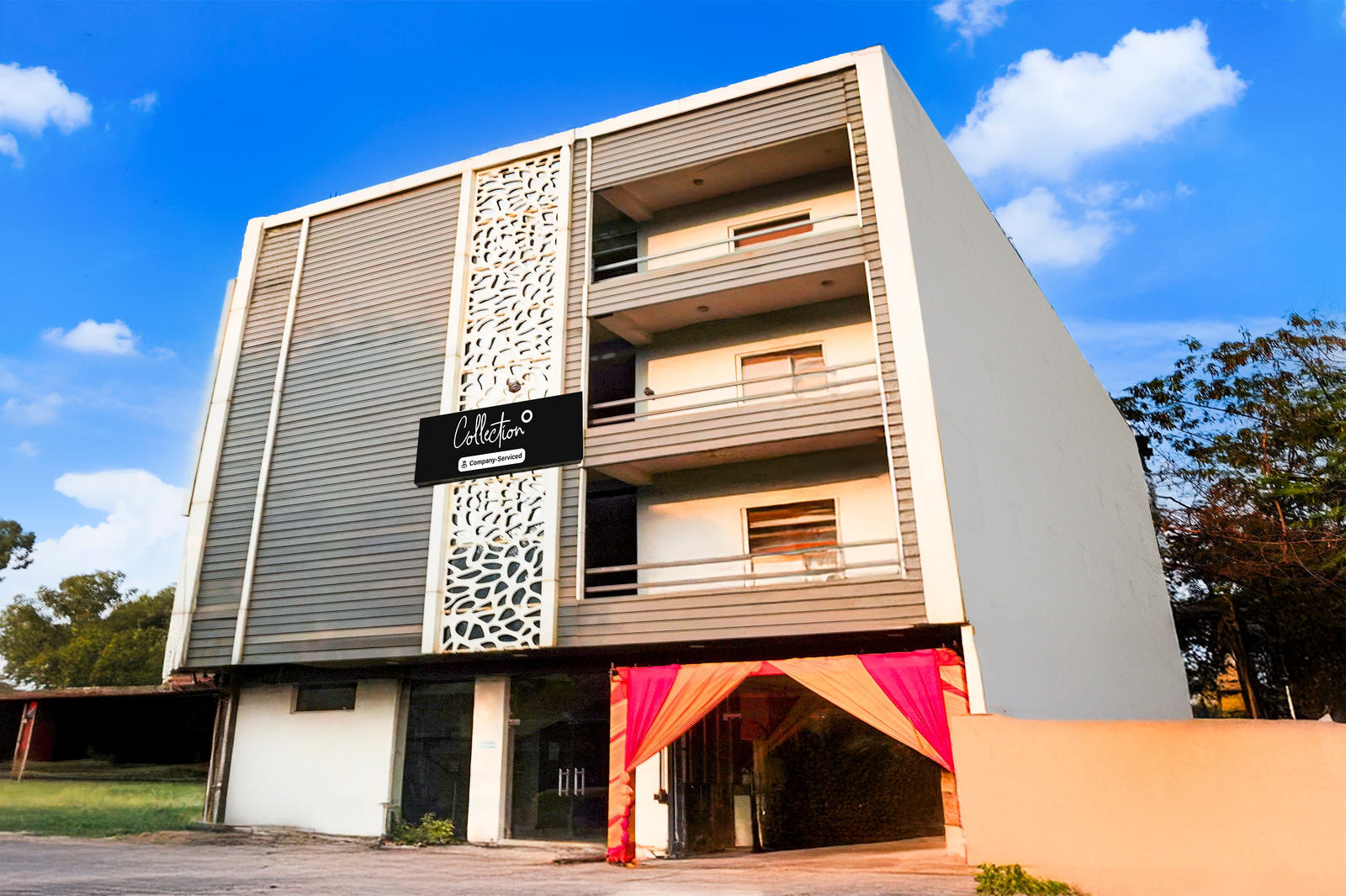 super collection o dallupura road noida