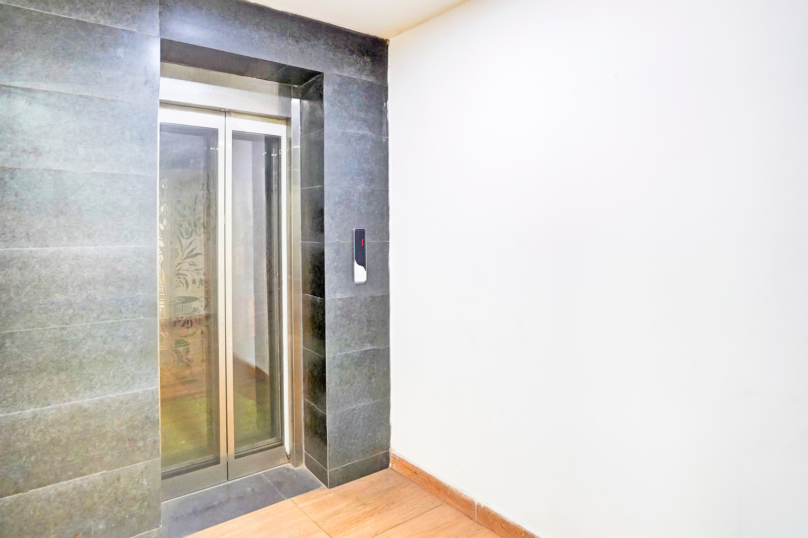 super collection o dallupura road noida