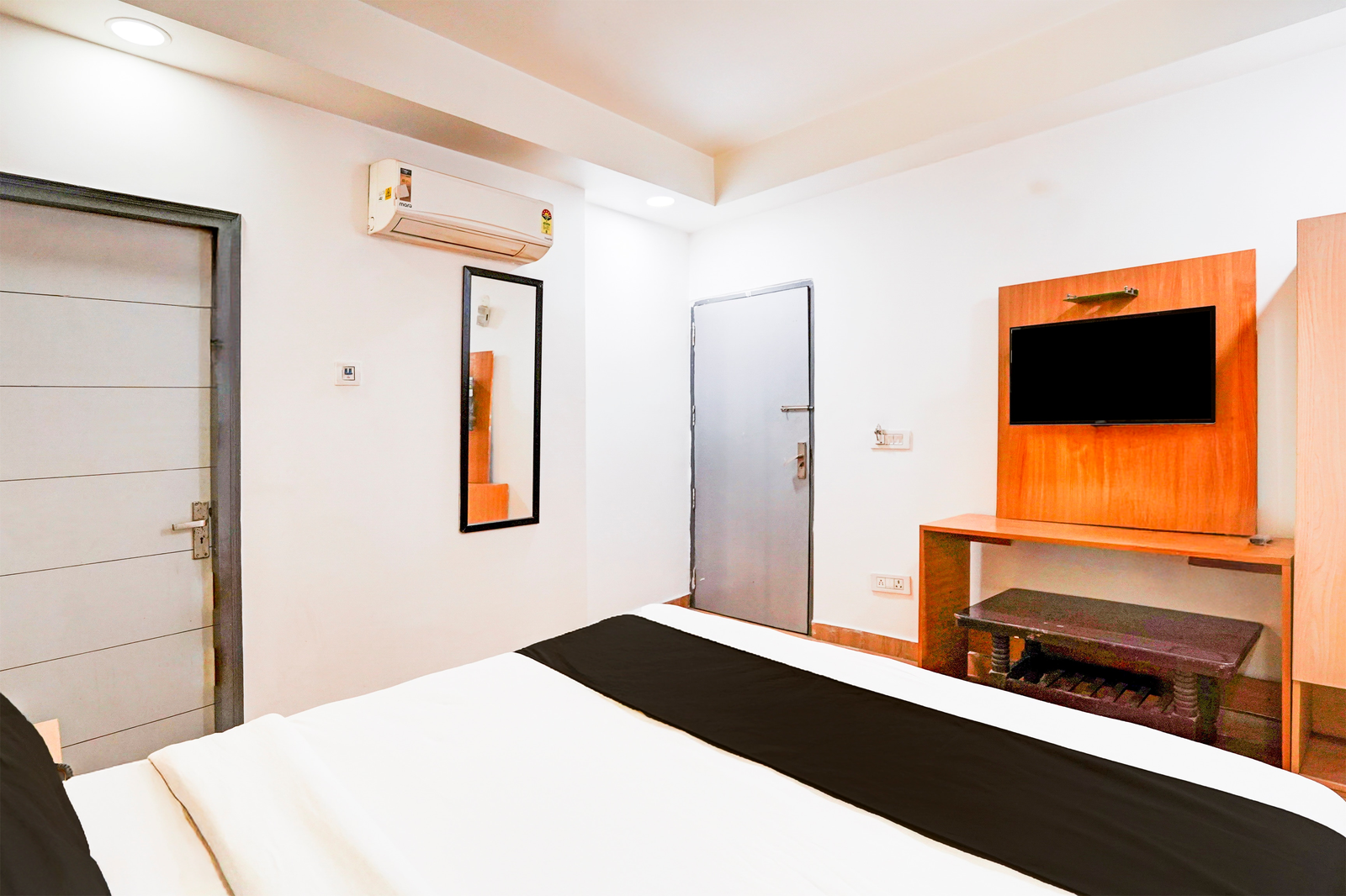 super collection o dallupura road noida