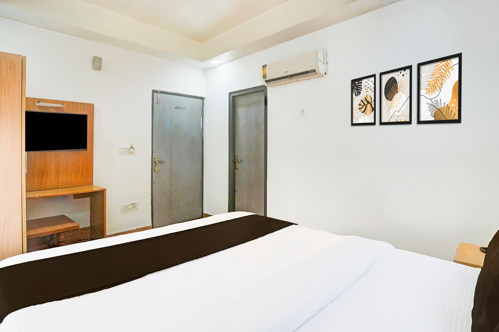 super collection o dallupura road noida