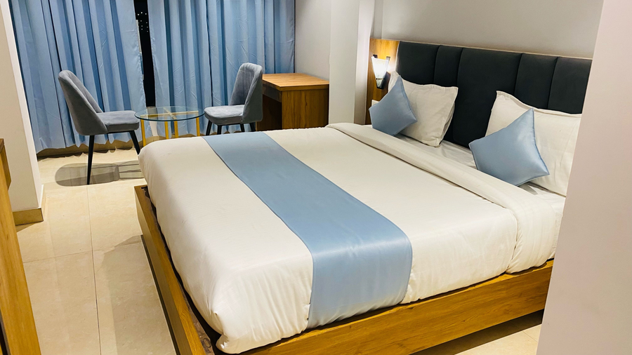 Super Townhouse Shobhagpura Formerly Fragrance Hotel,SHOBHAGPURA,4 star