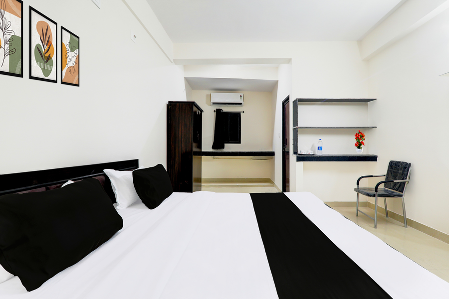 super hotel o kadam ghat near ashok rajpath