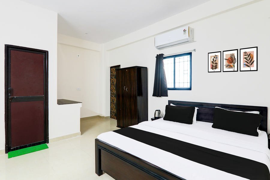super hotel o kadam ghat near ashok rajpath