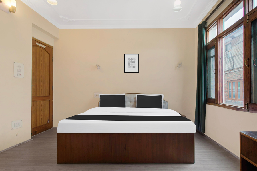 super townhouse rajbagh formerly hotel modern