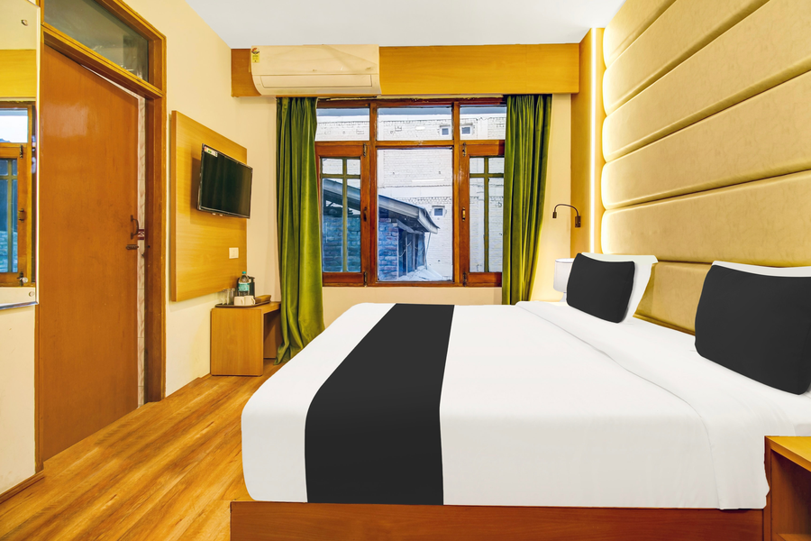 super townhouse rajbagh formerly hotel modern