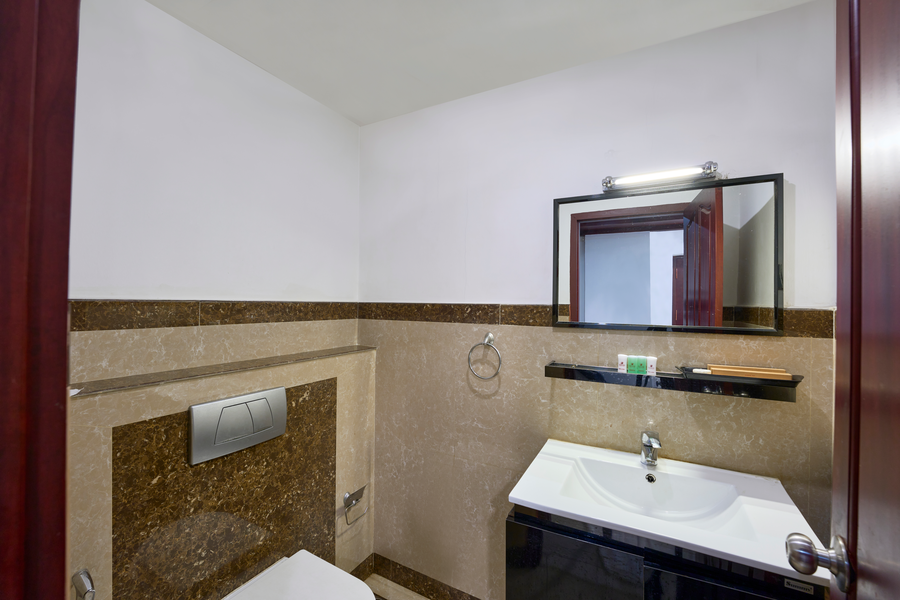 no 18 hotel