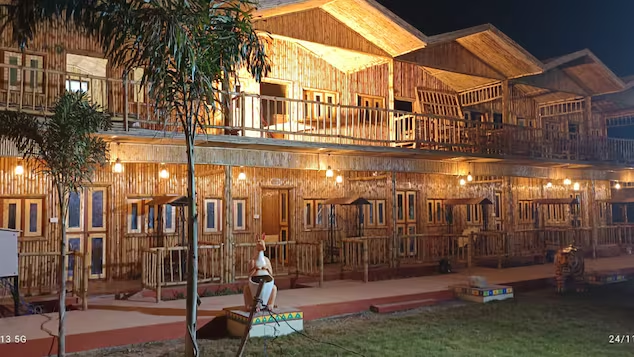 Hotel Banaras Kila,Babatpur,3 star