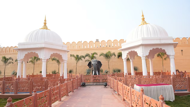 Hotel Banaras Kila,Babatpur,3 star