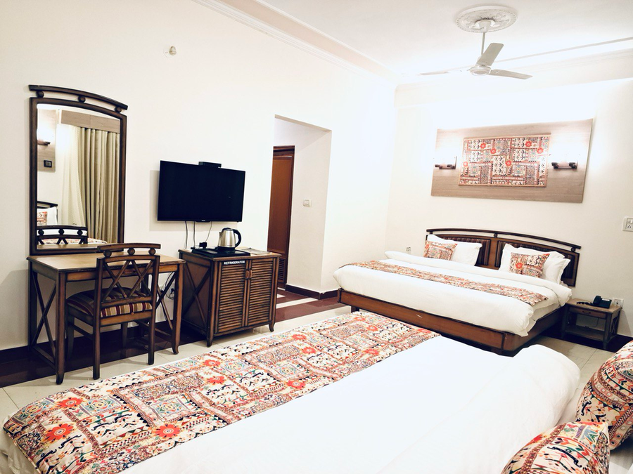 hotel palampur life
