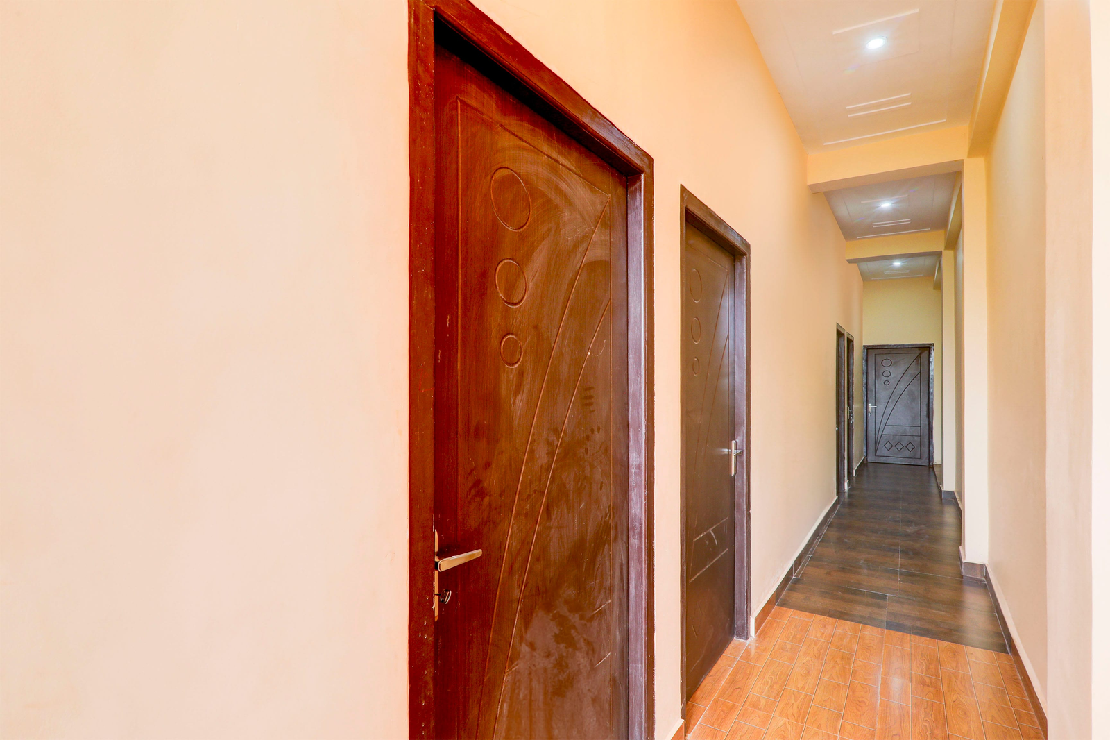 Super Hotel O Arjun Ganj,Snac2,3 star