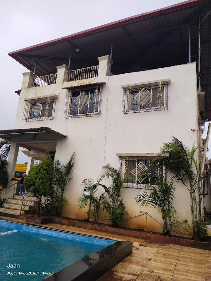 Mahalaxmi Hills 5 Bhk Bungalow,Satara,2 star