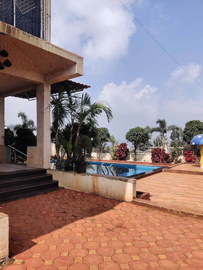 Mahalaxmi Hills 5 Bhk Bungalow,Satara,2 star
