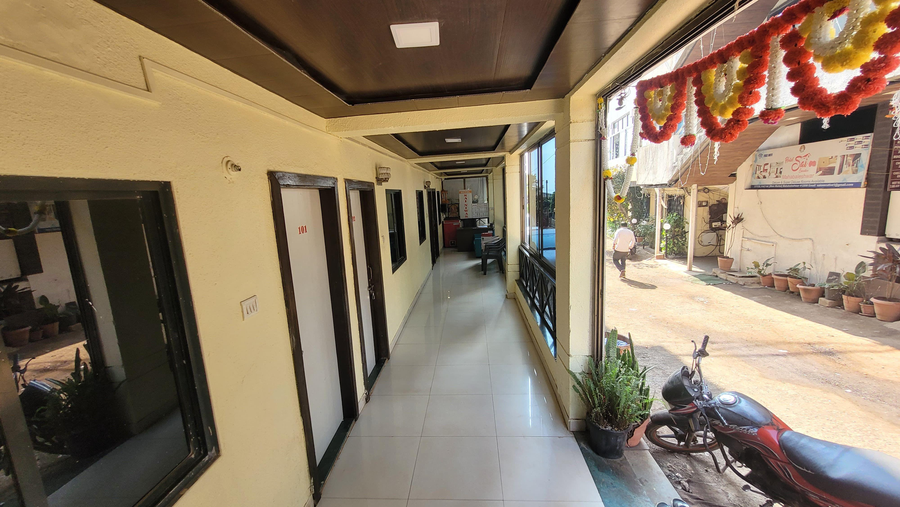 Hotel Sai Nivas,Satara-Medha-Mahabaleshwar Rd,2 star