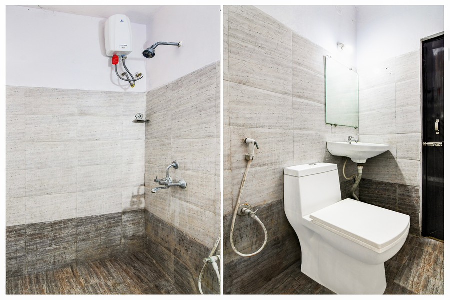 super hotel o akkayaplem near railway station