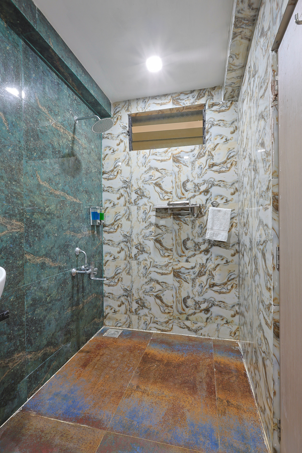 hotel lord krishna dham