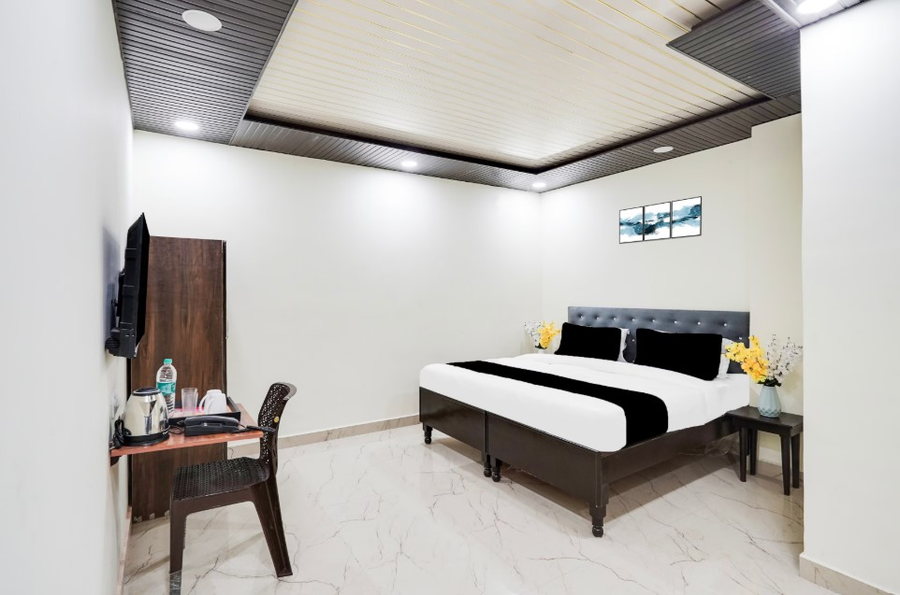 super collection o nirman vihar