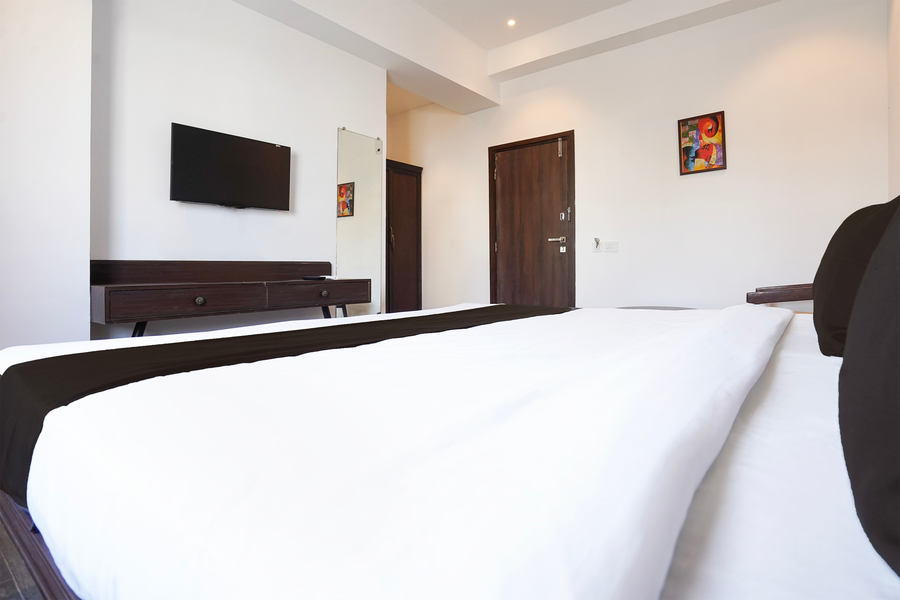 townhouse central bazar road ramdaspeth