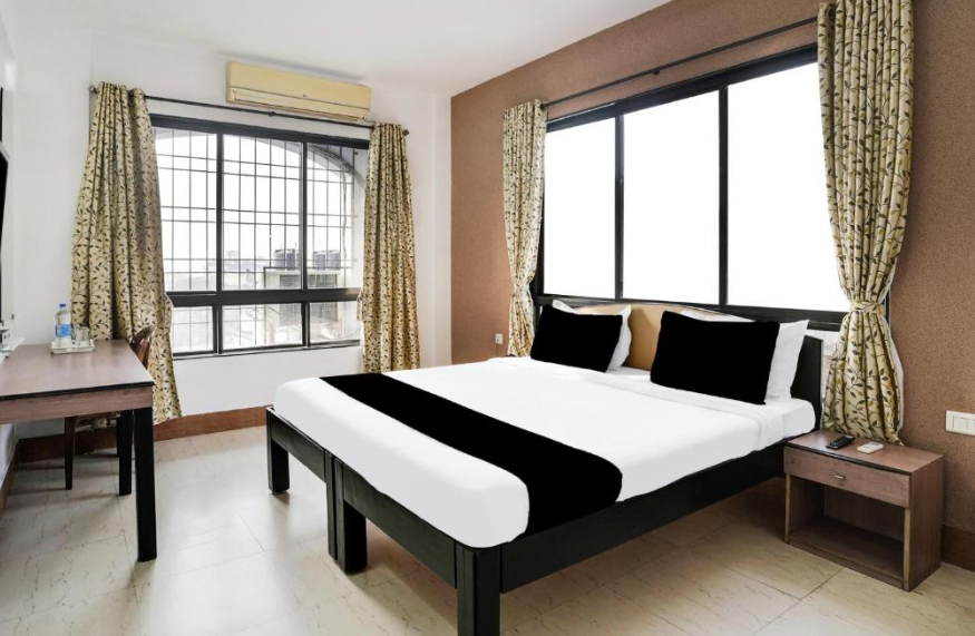 townhouse central bazar road ramdaspeth