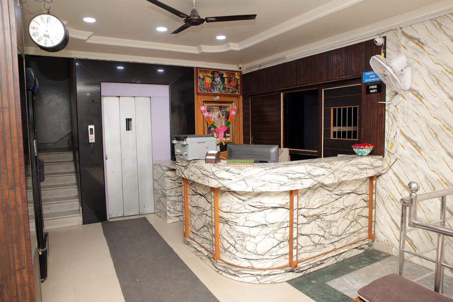 Hotel Siddhi Vinayak,Near Umaid Bhawan Palace,2 star