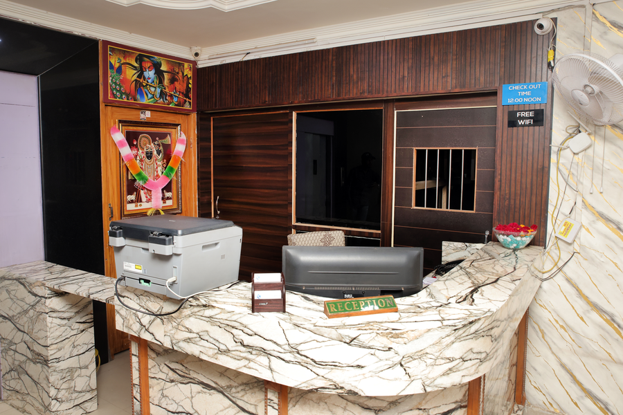 Hotel Siddhi Vinayak,Near Umaid Bhawan Palace,2 star