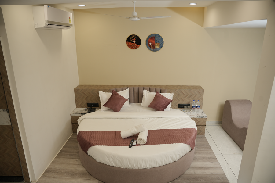 hotel white fortune