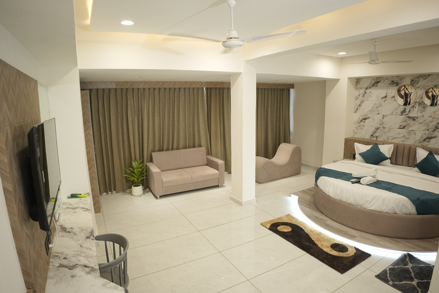 hotel white fortune