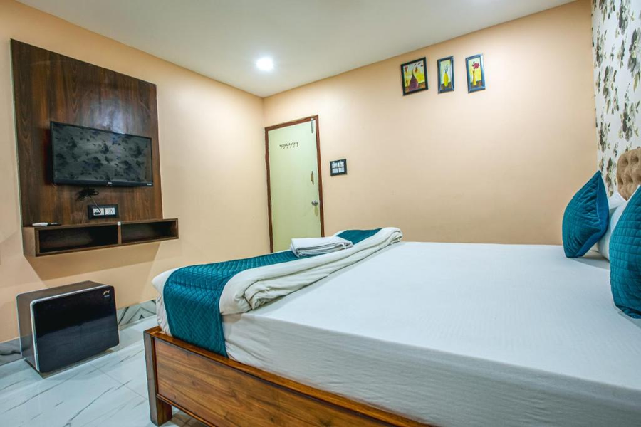 Silver Star Residency,,3 star