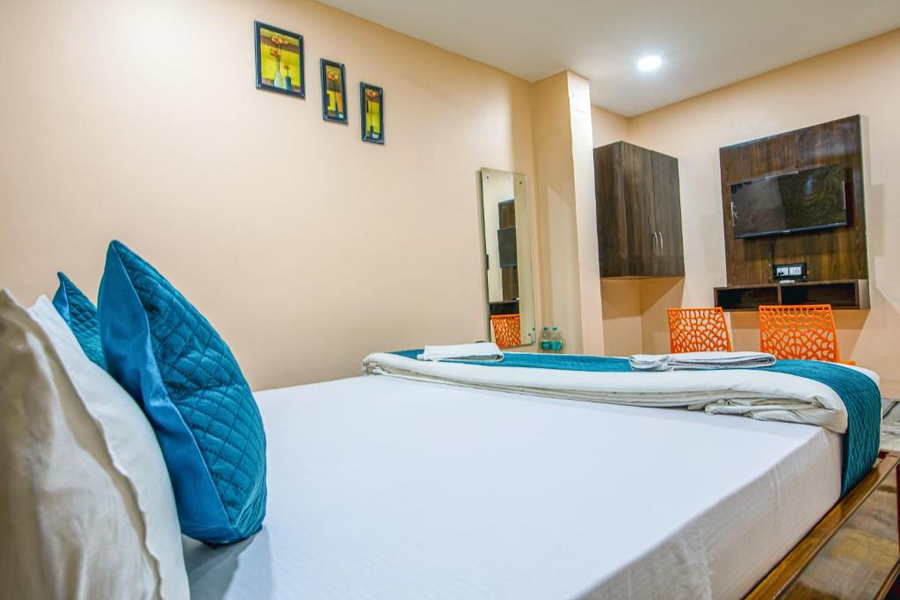 Silver Star Residency,,3 star