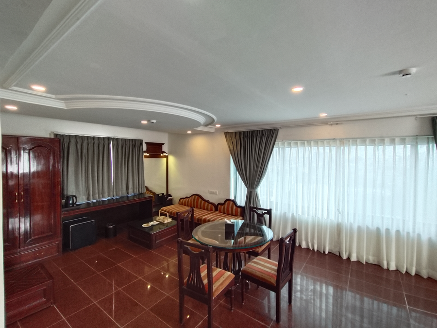 hotel kk by spree rajkot